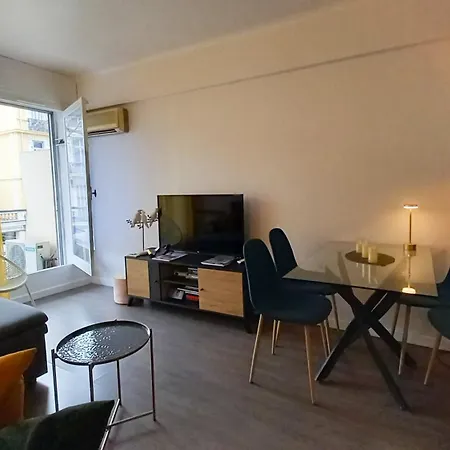 Apartment Palais Carnot With Balcony And A C Cannes