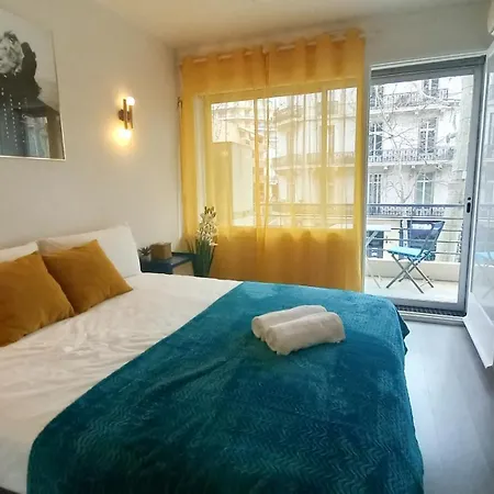 Palais Carnot With Balcony And A C Apartment *